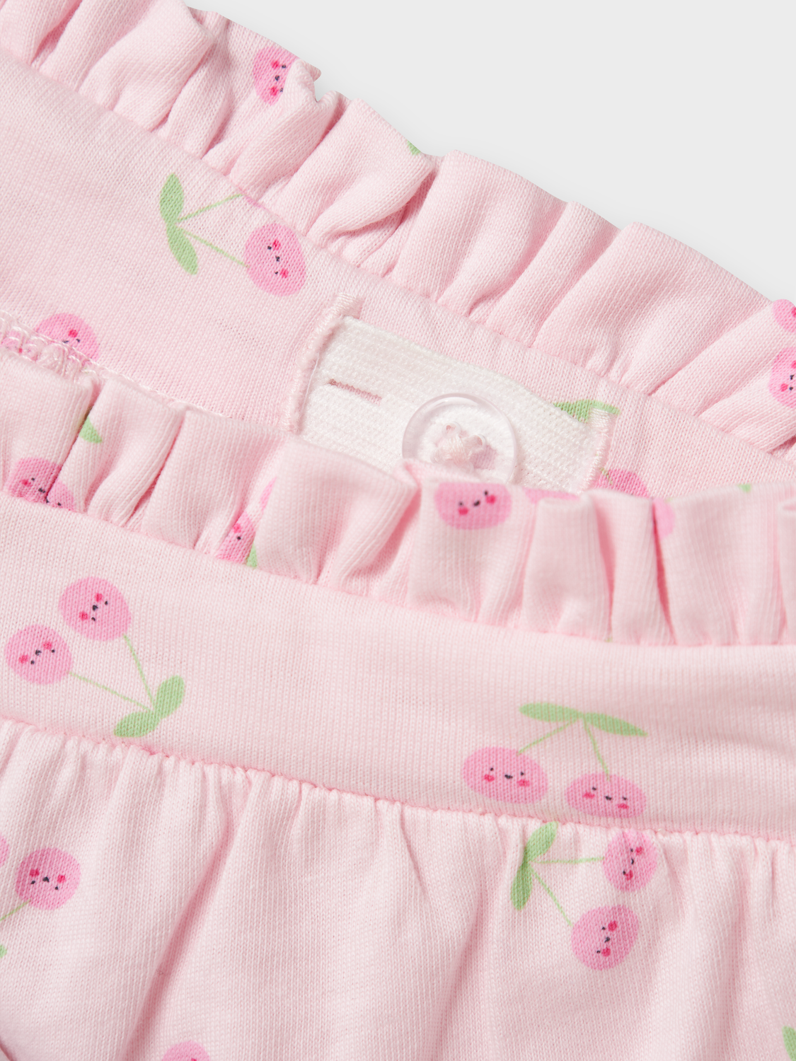 model_shot-front_full